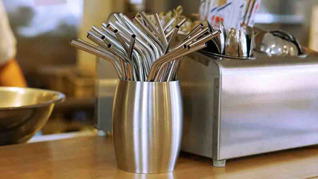Cleaning Reusable Straws At Bars & Restaurants